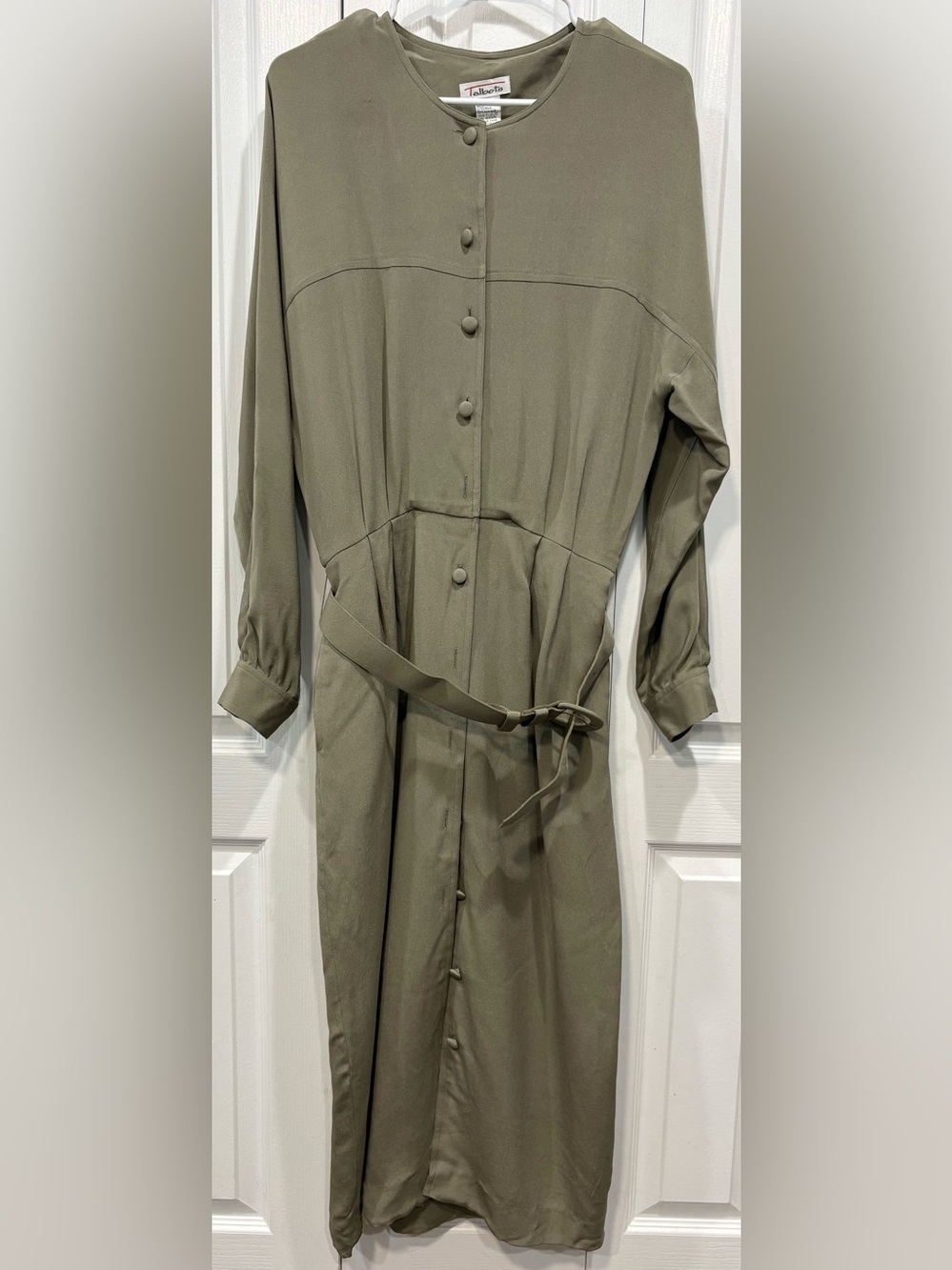 Vintage Talbots 100% Silk Maxi Dress Size 10 Olive Green Belted Button Front